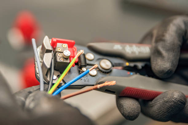 Best Electrical Outlet Repair  in Willowbrook, CA